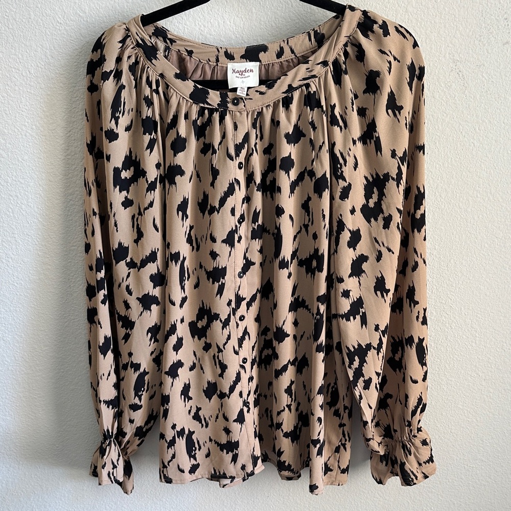 Hayden Los Angeles Women's Blouse in Black and Tan